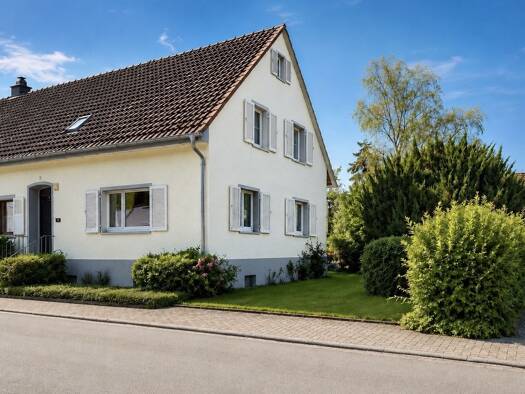 Doppelhaushälfte zum Kauf 460.000 € 5 Zimmer 125 m² 816 m² Grundstück Böhringen Radolfzell am Bodensee 78315