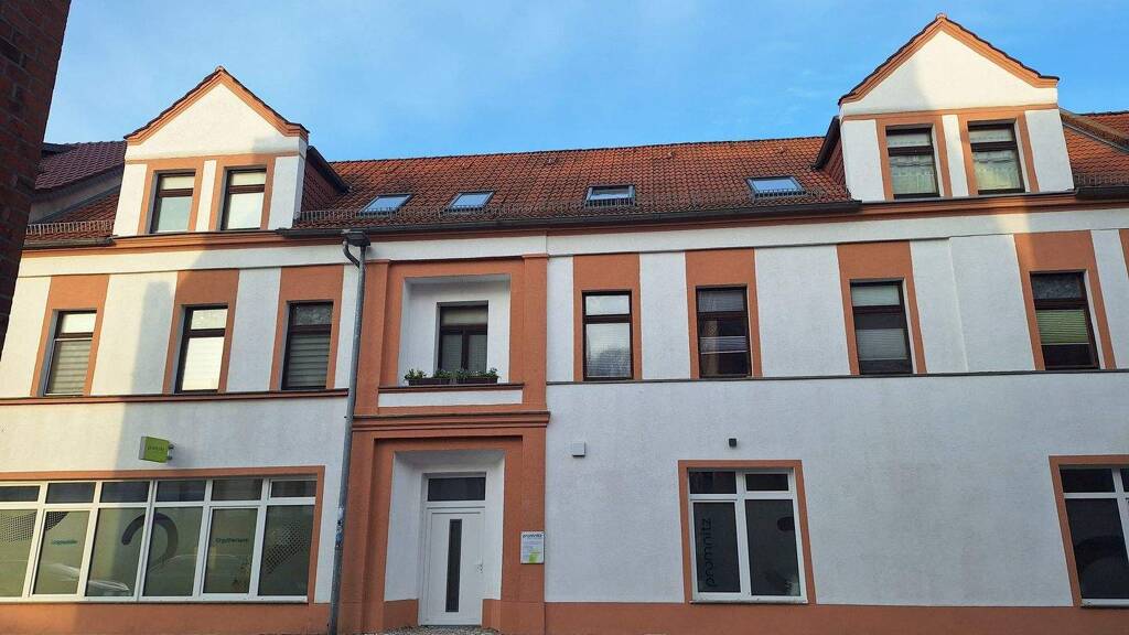 Studio zur Miete 550 € 1 Zimmer 76 m² Geschoss 2/2 frei ab sofort Magdeburger Straße 5 Genthin 39307