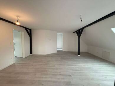 Wohnung zur Miete 570 € 2 Zimmer 82 m² Geschoss 3/33 frei ab sofort Weetzen Ronnenberg 30952