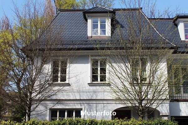 Mehrfamilienhaus zum Kauf als Kapitalanlage geeignet 380.000 € 7 Zimmer 221 m²<br/>Wohnfläche 1.054 m²<br/>Grundstück Gentzschgasse Pernitz 2763