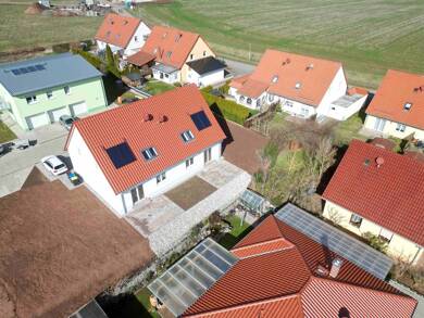 Wohnung zur Miete 880 € 4 Zimmer 107 m² Mittelfeld 11 Artern Artern/Unstrut 06556