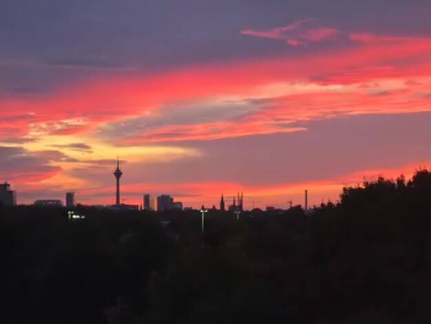 Penthouse zur Miete 1.600 € 3 Zimmer 93 m² 4. Geschoss Gerresheim Düsseldorf 40626