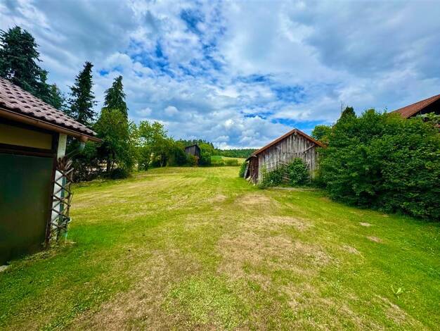 Einfamilienhaus zum Kauf 219.000 € 6 Zimmer 240 m² 2.452 m² Grundstück Dürnberger Straße 12 Süssenbach Wald 93192