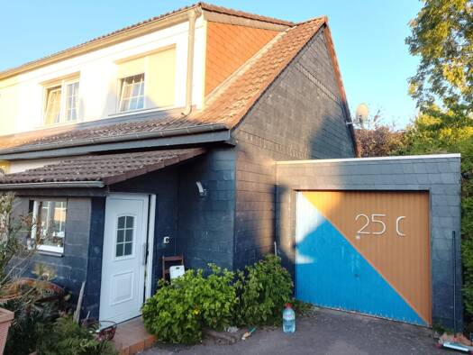 Doppelhaushälfte zum Kauf provisionsfrei 355.000 € 5 Zimmer 90 m² 360 m² Grundstück frei ab sofort Stockstadt 64589