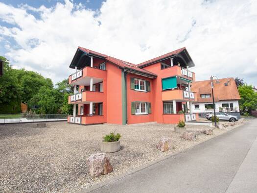 Wohnung zum Kauf 215.000 € 2 Zimmer 65 m² EG Erzingen Klettgau 79771