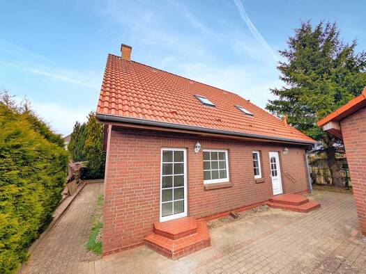 Einfamilienhaus zum Kauf 395.000 € 5 Zimmer 135 m² 624 m² Grundstück frei ab sofort Grasnelkenweg 9 Devin Stralsund 18439