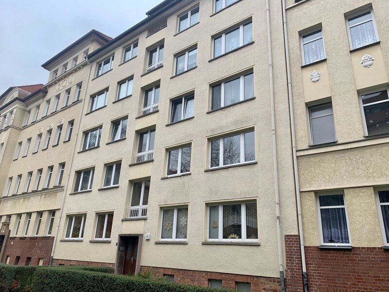 Wohnung zur Miete 532 € 3 Zimmer 65,9 m²<br/>Wohnfläche 4.<br/>Geschoss 29.11.2024<br/>Verfügbarkeit Posadowsky-Anlagen 13 Zentrum Leipzig 04317