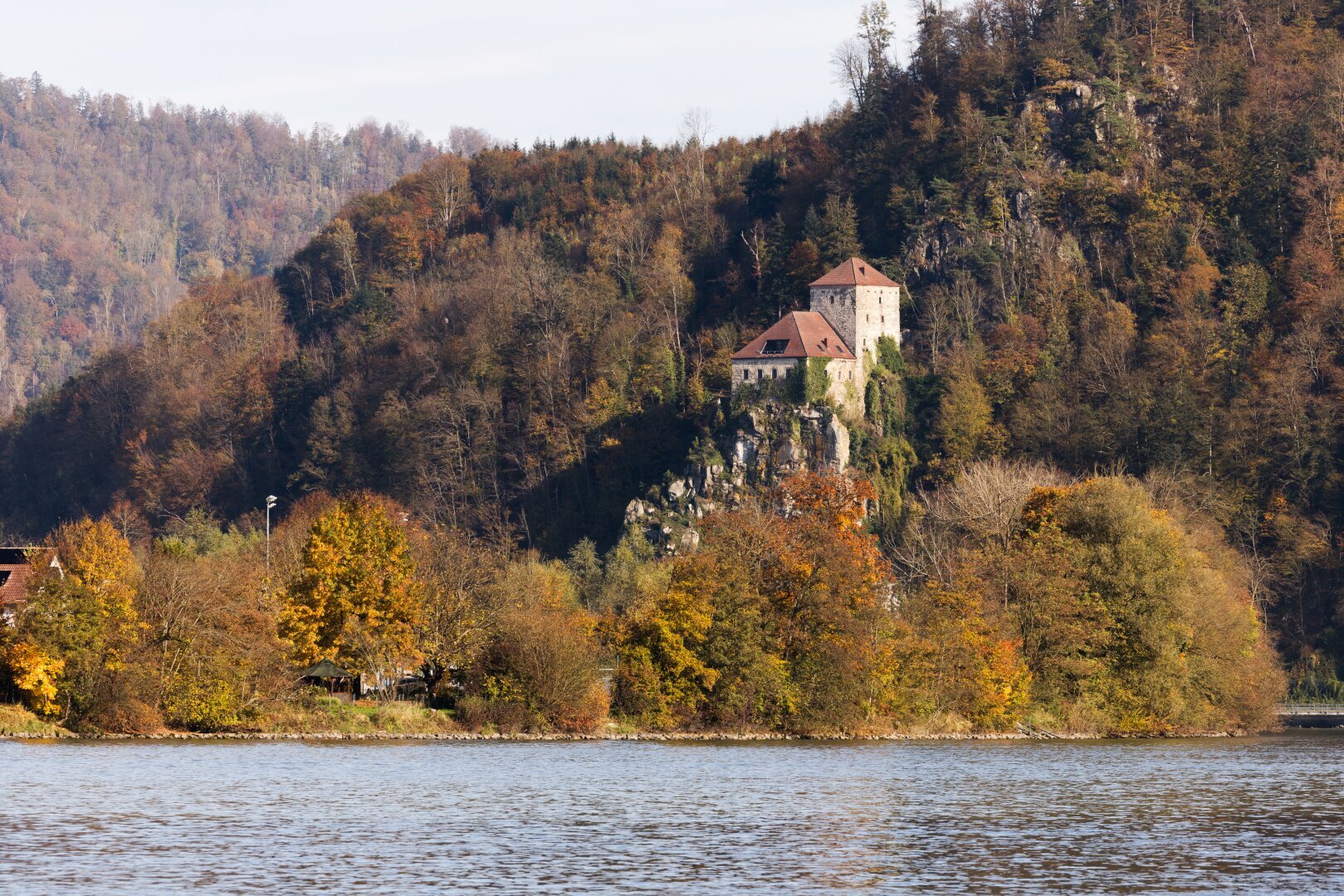 Schloss zur Miete 2.500 € 320 m²<br/>Wohnfläche Esternberg 4092