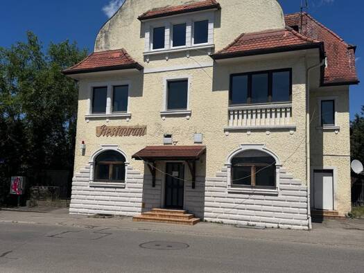 Haus zum Kauf 25 Zimmer 586 m² 848 m² Grundstück frei ab sofort Rielasingen Rielasingen-Worblingen 78239