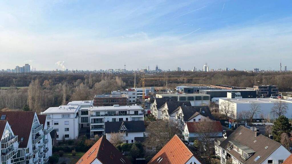 Wohnung zum Kauf 380.000 € 4 Zimmer 121 m² 12 Geschosse frei ab sofort Westhoven Köln 51149