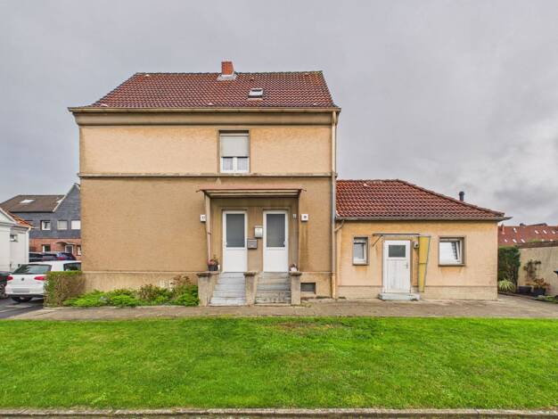 Mehrfamilienhaus zum Kauf 235.000 € 6 Zimmer 157 m² 497 m² Grundstück Innenstadt Ahlen 59229