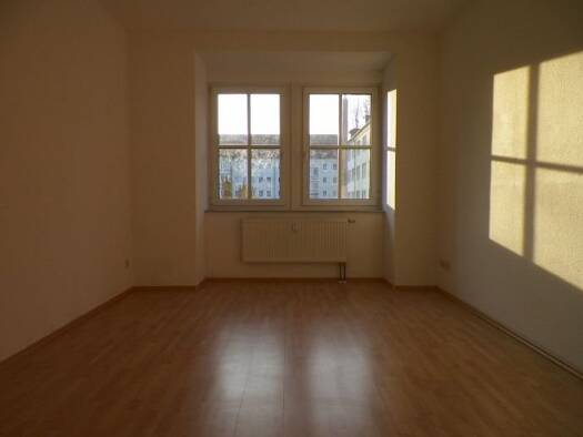 Wohnung zum Kauf 110.000 € 3 Zimmer 84,5 m² 1. Geschoss Franz-Mehring-Straße Pölbitz Zwickau 08058