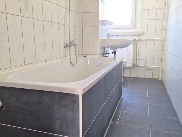 Wohnung zur Miete 329 € 3 Zimmer 60,9 m² 2. Geschoss Philipp-von-Ladenberg-Straße 2 Silberhöhe Halle (Saale) 06132