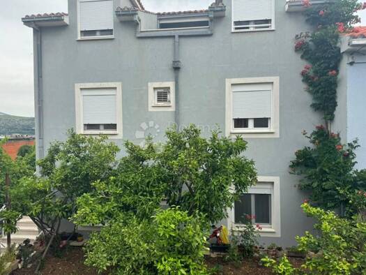 Haus zum Kauf 600.000 € 12 Zimmer 330 m² Ciovo, Trogir Trogir
