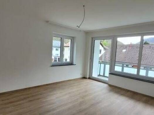 Wohnung zur Miete 1.100 € 3,5 Zimmer 85 m² Geschoss 1/3 frei ab 01.09.2026 Unterhausen Lichtenstein 72805