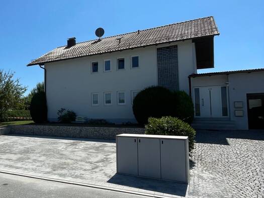 Wohnung zur Miete 820 € 3 Zimmer 90 m² Geschoss 1/2 frei ab sofort Tiefenbach 94113