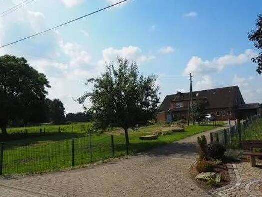 Haus zur Miete 1.050 € 7 Zimmer 140 m² 560 m² Grundstück frei ab 01.12.2025 Saalhoff Kamp-Lintfort 47475