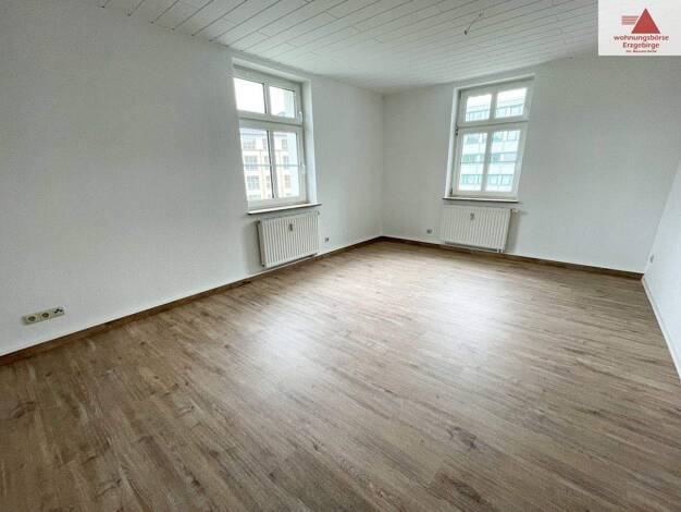 Wohnung zur Miete 350 € 2 Zimmer 60,9 m² 1. Geschoss Auerbacher Straße 12 Gornsdorf 09390