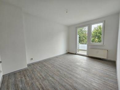 Wohnung zur Miete 300 € 2 Zimmer 45,5 m² 2. Geschoss frei ab sofort Eggersdorfer Straße 15 Fermersleben Magdeburg 39122