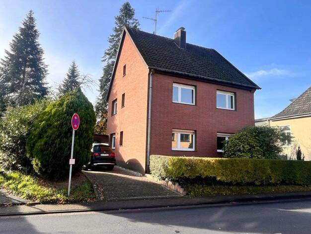 Einfamilienhaus zum Kauf provisionsfrei 490.000 € 5 Zimmer 120 m² 1.136 m² Grundstück Stoßdorfer Straße 36 Hennef 53773