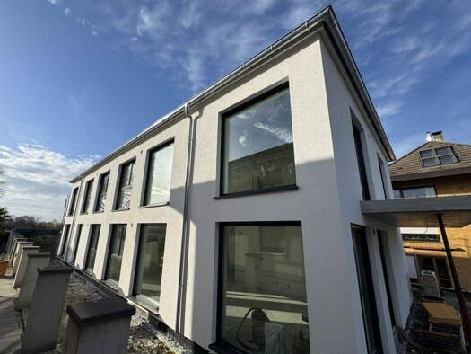 Doppelhaushälfte zum Kauf 745.000 € 5,5 Zimmer 153 m² 349 m² Grundstück Hecklingen Kenzingen-Hecklingen 79341