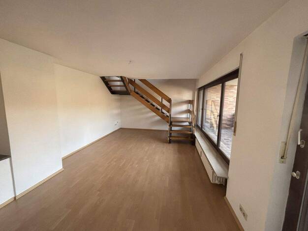 Maisonette zur Miete 850 € 4 Zimmer 117 m² 1. Geschoss frei ab 01.04.2026 Klosterstr. 76 Randersacker 97236