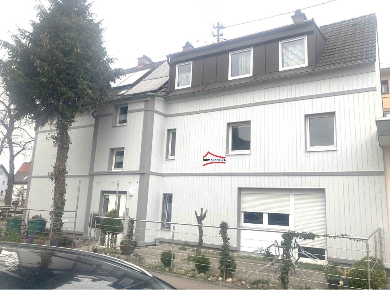 Mehrfamilienhaus zum Kauf als Kapitalanlage geeignet 1.100.000 € 9 Zimmer 290 m²<br/>Wohnfläche 190 m²<br/>Grundstück Oberhausen - Süd Augsburg 86154