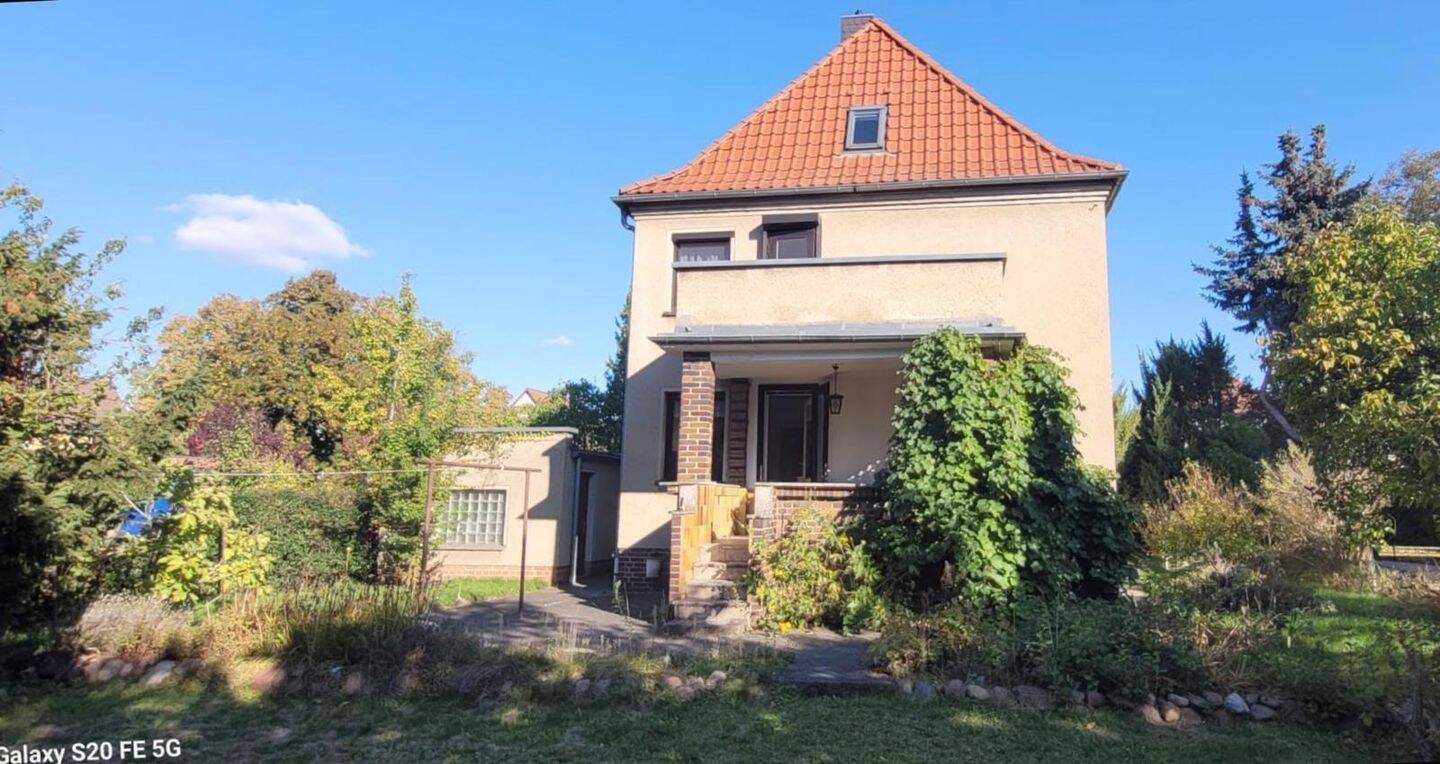 Provisionsfrei!!! EFH freistehend in TOP-Lage mit Garten, Terrasse, Balkon und Garage, auch für Kapitalanleger
