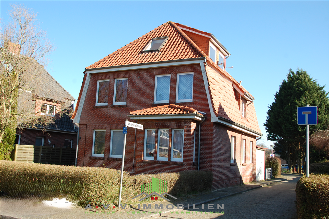 Mehrfamilienhaus zum Kauf 349.500 € 8 Zimmer 192 m²<br/>Wohnfläche 577 m²<br/>Grundstück Loga Leer (Ostfriesland) 26789