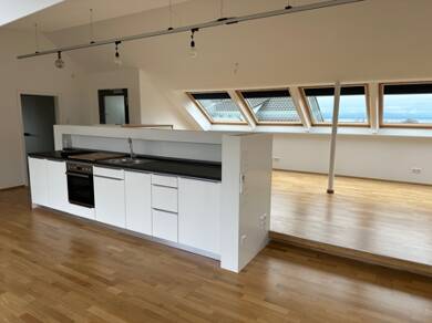 Wohnung zur Miete 1.320 € 3 Zimmer 89 m² Dachgeschoss Wasserburg Wasserburg 88142