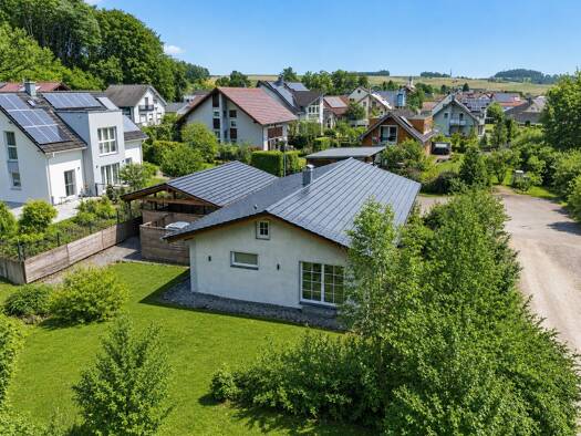 Einfamilienhaus zum Kauf provisionsfrei 549.000 € 4 Zimmer 112 m² 832 m² Grundstück Hattingen Immendingen 78194