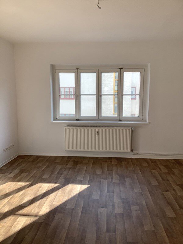 Wohnung zur Miete 440 € 2 Zimmer 59,5 m²<br/>Wohnfläche 1.<br/>Geschoss 27.11.2024<br/>Verfügbarkeit Zetkinstr. 4 Siedlung Cracau Magdeburg 39114