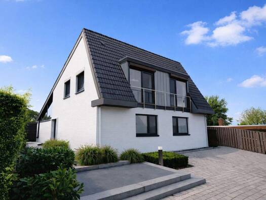 Einfamilienhaus zum Kauf provisionsfrei 945.000 € 6 Zimmer 226,6 m² 825 m² Grundstück Dissau Stockelsdorf 23617