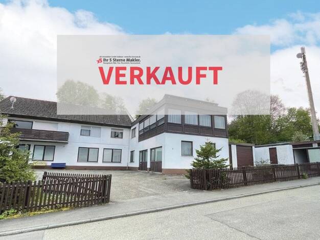 Einfamilienhaus zum Kauf 290.000 € 9 Zimmer 297 m² 3.030 m² Grundstück frei ab sofort Schwenningen 72477