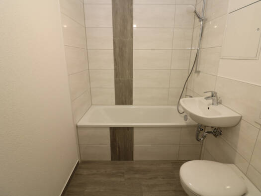 Wohnung zur Miete 379 € 3 Zimmer 54 m² 2. Geschoss Paul-Müller-Straße 68 Freiberg 09599