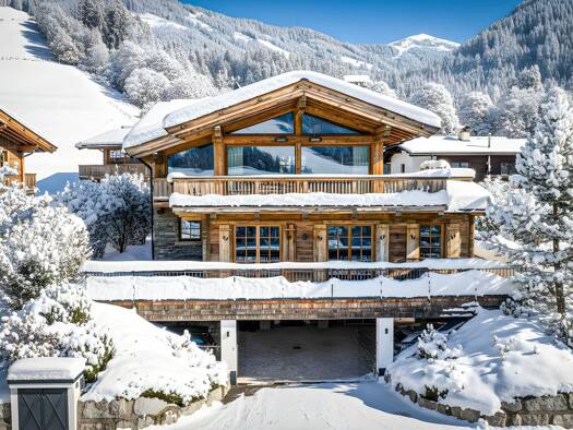 Haus zum Kauf 6 Zimmer 303 m² 587 m² Grundstück Aurach bei Kitzbühel 6371