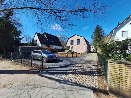 Doppelhaushälfte zur Miete 2.750 € 5 Zimmer 135 m² 380 m² Grundstück frei ab 01.07.2026 Ringstraße 23 Rahlstedt Hamburg 22145