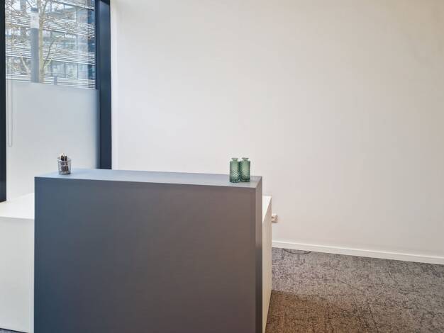 Bürofläche zur Miete provisionsfrei 195 € 1 m² Bürofläche Karlstraße 4 Innenstadt Innenstadt 86159