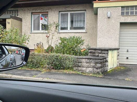 Bungalow zum Kauf 650.000 € 9 Zimmer 260 m² 566 m² Grundstück frei ab sofort Versbach Würzburg 97078