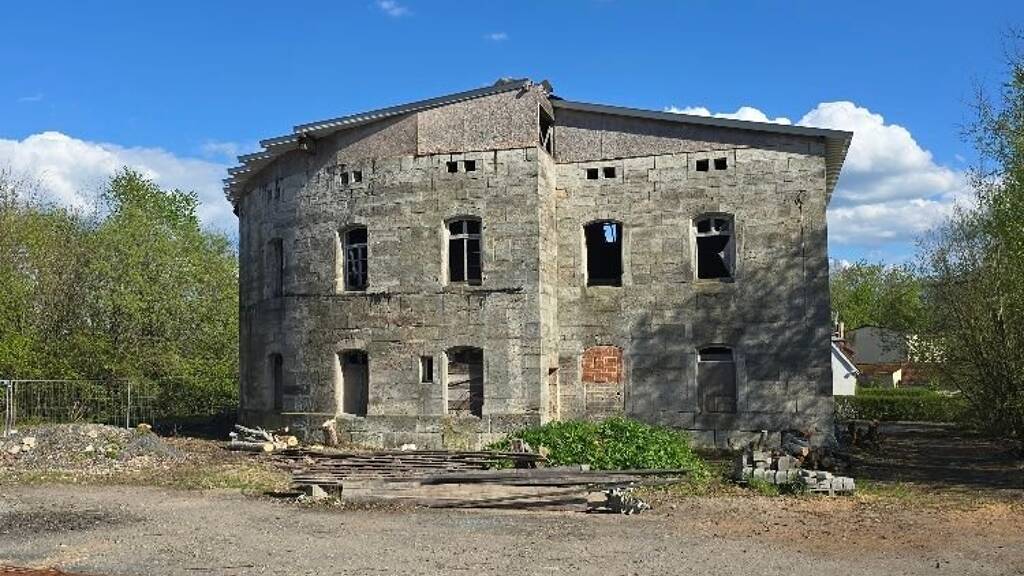 Haus zum Kauf 150.000 € 5.200 m² Grundstück Hassenberg Sonnefeld 96242