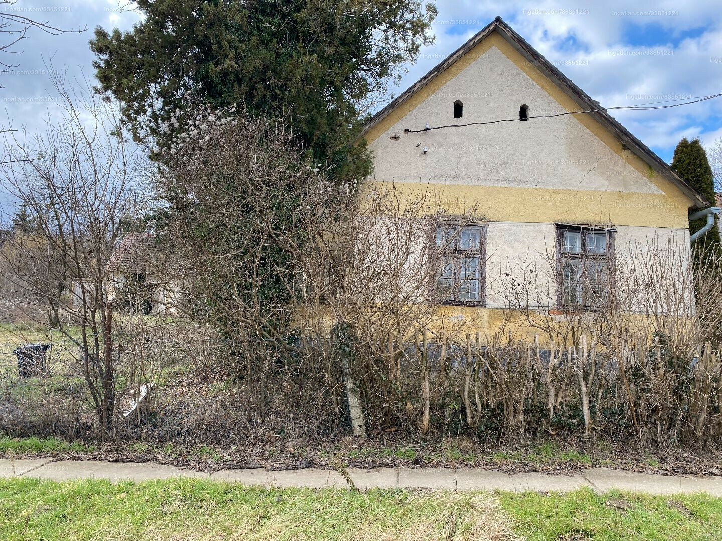 Bauernhaus zum Kauf provisionsfrei 33.000 € 70 m²<br/>Wohnfläche 7.100 m²<br/>Grundstück Felsomocsolád