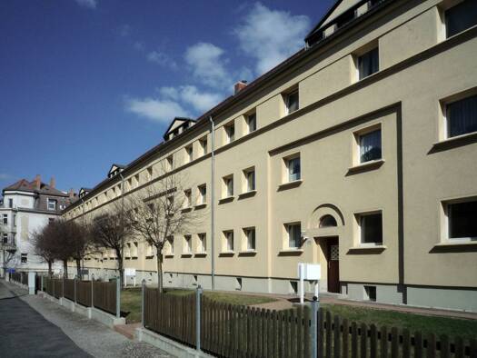 Wohnung zur Miete 342 € 2 Zimmer 54,7 m² 1. Geschoss frei ab 15.02.2027 Gagarinstraße 44 Innenstadt Gera 07545