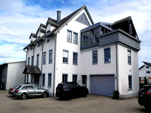 Wohnung zur Miete 1.500 € 4 Zimmer 160 m² frei ab sofort Gewerbestraße 11 Diedorf 86420