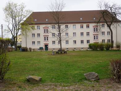 Wohnung zum Kauf 35.000 € 3 Zimmer 66 m² 3. Geschoss frei ab sofort Neuwürschnitz Oelsnitz/Erzgebirge 09376