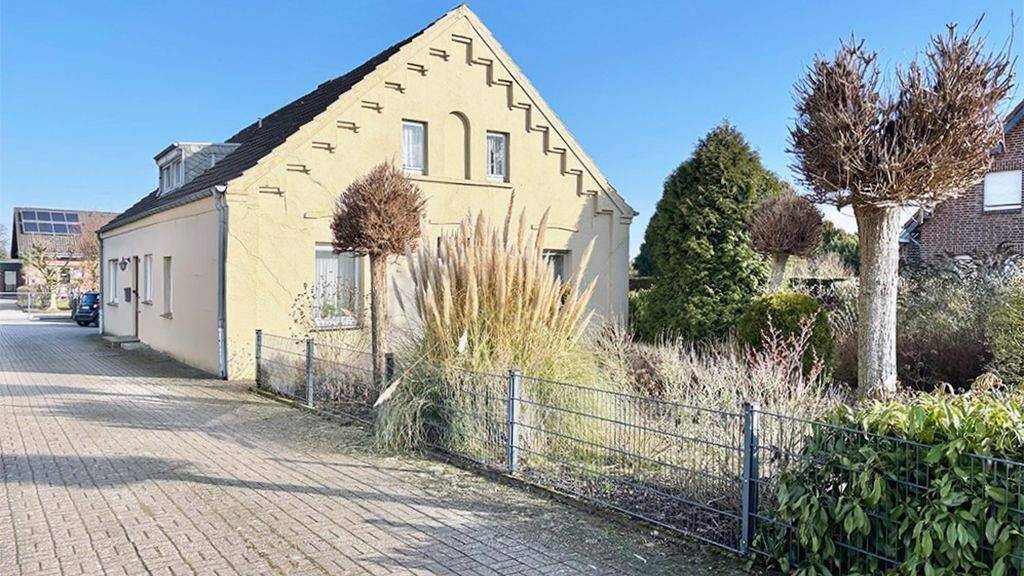 Einfamilienhaus zum Kauf 249.000 € 7 Zimmer 185 m² 1.007 m² Grundstück Hüthum Emmerich am Rhein / Hüthum 46446
