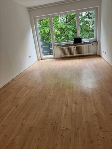 Wohnung zur Miete 470 € 1 Zimmer 30 m² 1. Geschoss frei ab sofort Seumestraße 14 Dutzendteich Nürnberg 90478