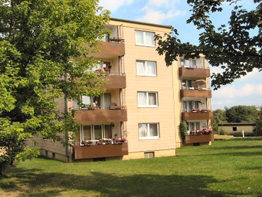Wohnung zur Miete 665 € 4 Zimmer 88,6 m² 3. Geschoss frei ab 01.12.2025 Bergblick 19 Holzminden 37603