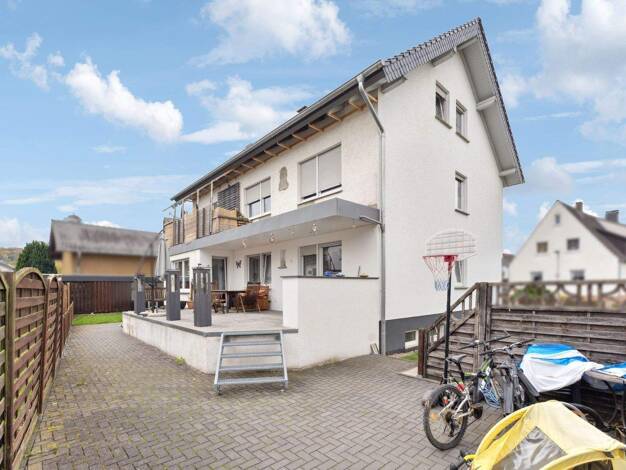 Mehrfamilienhaus zum Kauf 249.000 € 8 Zimmer 199 m² 400 m² Grundstück Willebadessen 34439