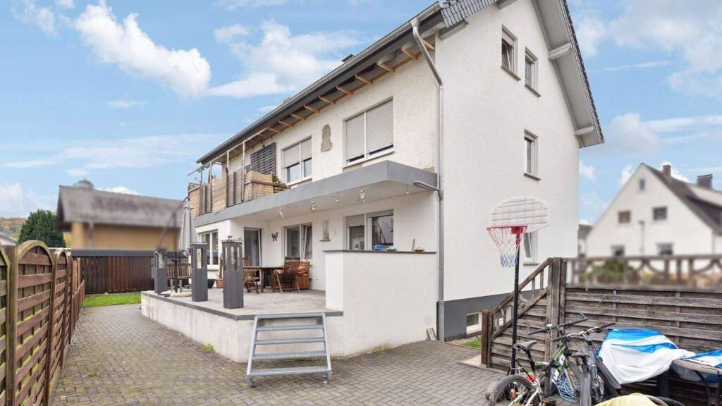 Mehrfamilienhaus zum Kauf 249.000 € 8 Zimmer 199 m² 400 m² Grundstück Willebadessen 34439