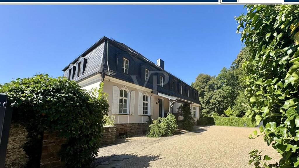 Herrenhaus zum Kauf 1.890.000 € 13 Zimmer 560 m² 10.000 m² Grundstück Ründeroth Engelskirchen 51766